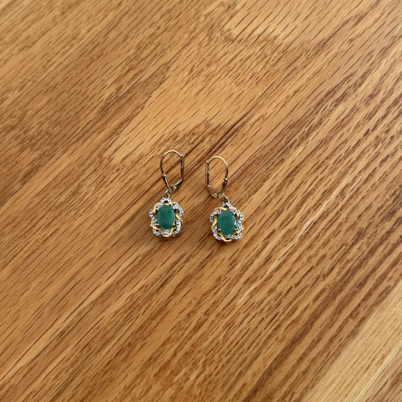 Emerald earrings gold diamond Gorgeous green emerald diamond earrings vintage